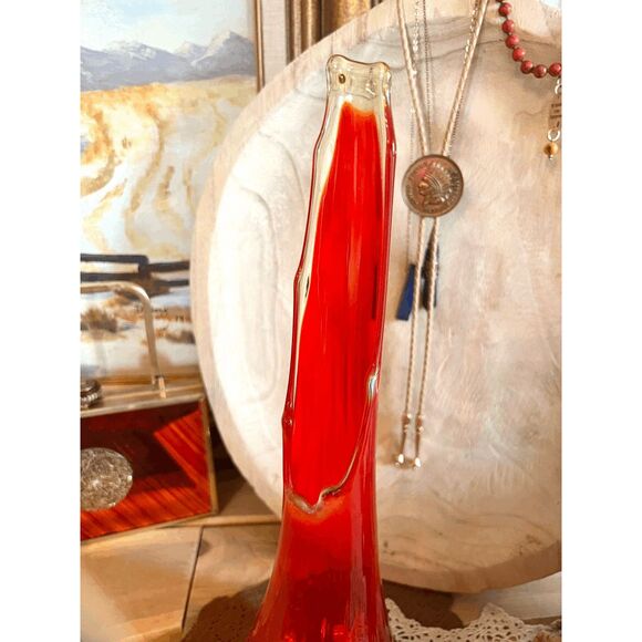 Vintage L.E. Smith Amberina 3-Toed Footed Stretch Swung Bud Vase – Mid-Century M - Picture 3 of 5